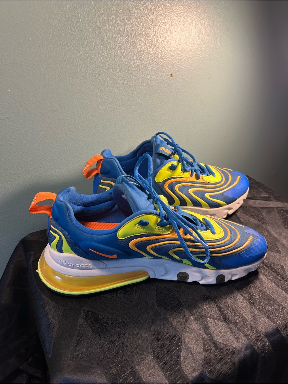 Nike Air Max 270 React EngSoar Total Orange Volt Size 11